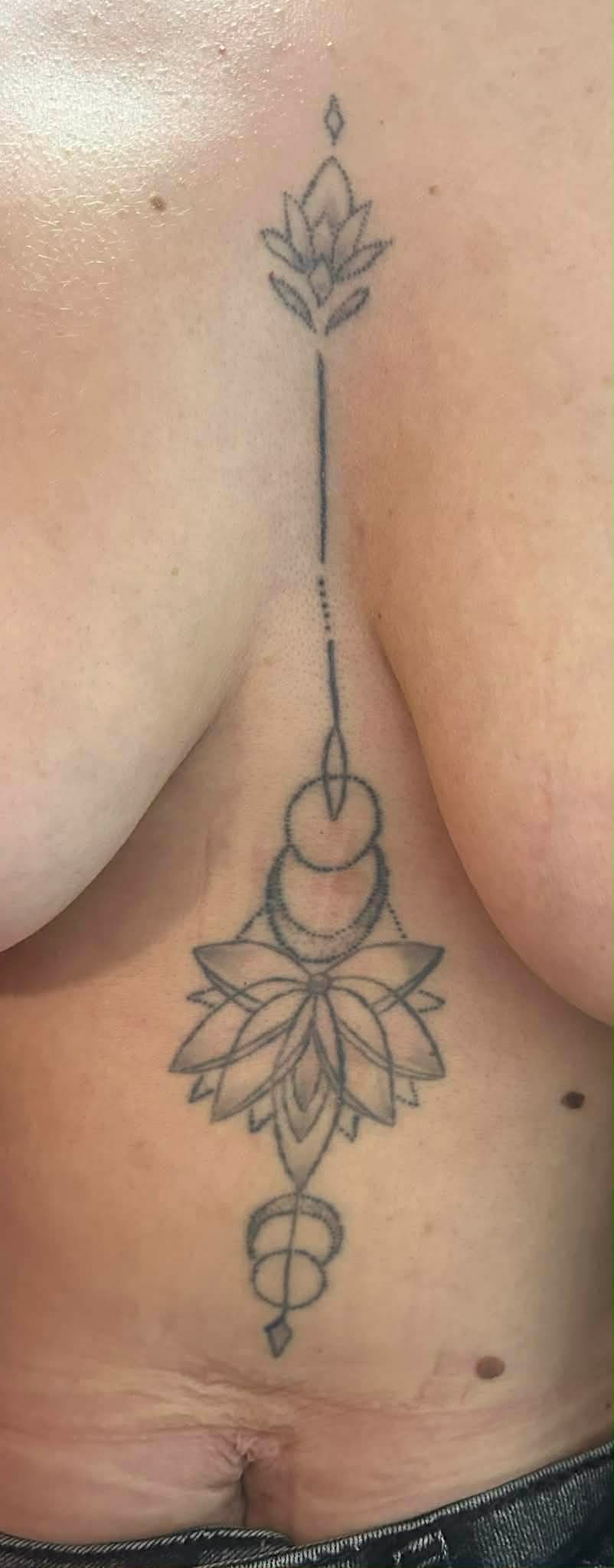 Flèche Lotus Sternum par Holy Cat