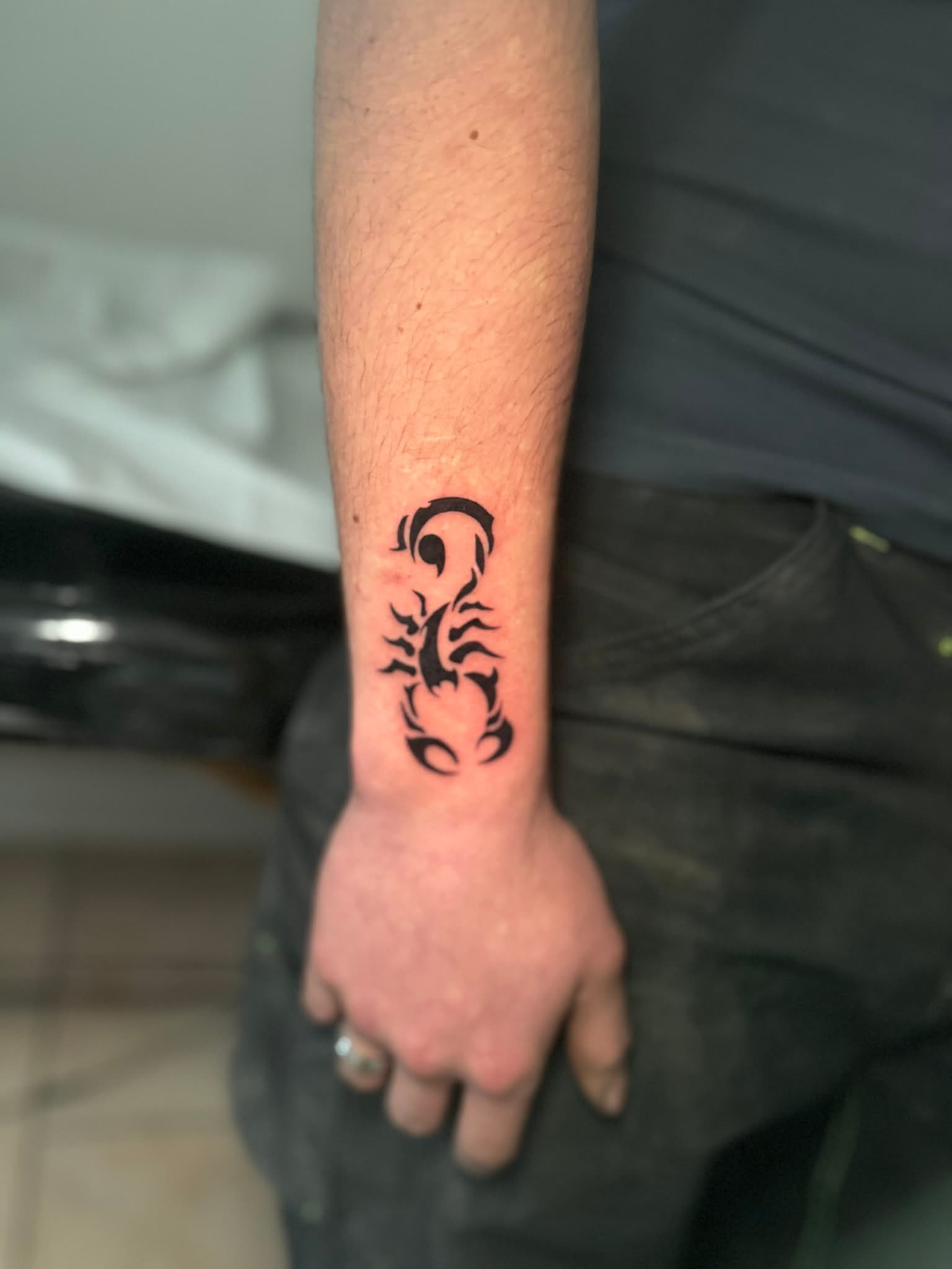 Scorpion Tribal par Littlekowicz