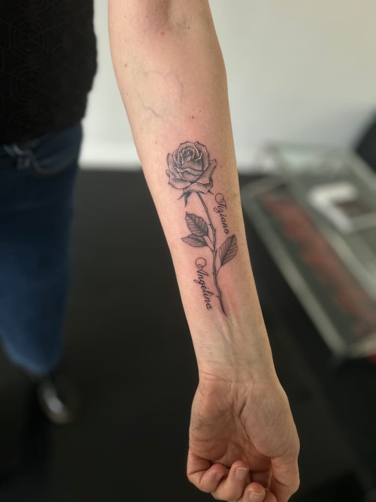 Fleur x Lettrage